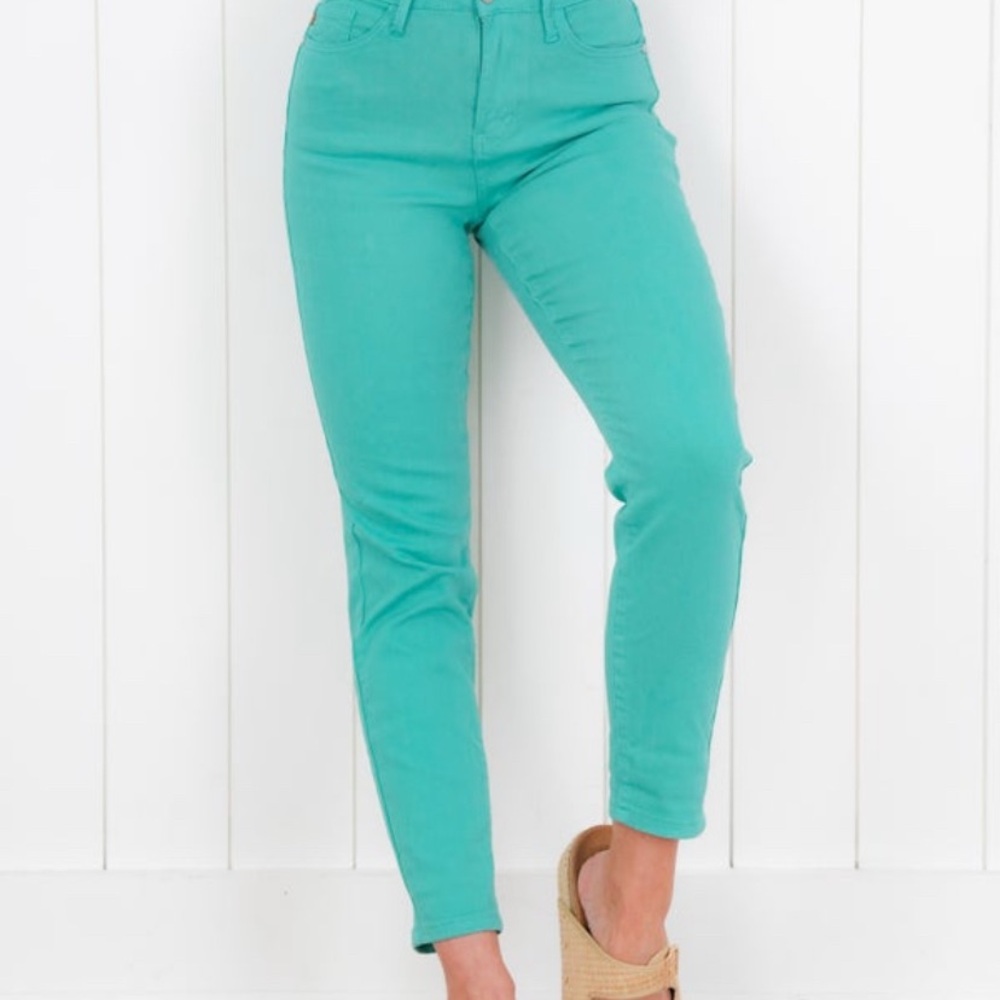 NEW JUDY BLUE women's high waist garment dyed slim jeans in aquamarine Tiffany
